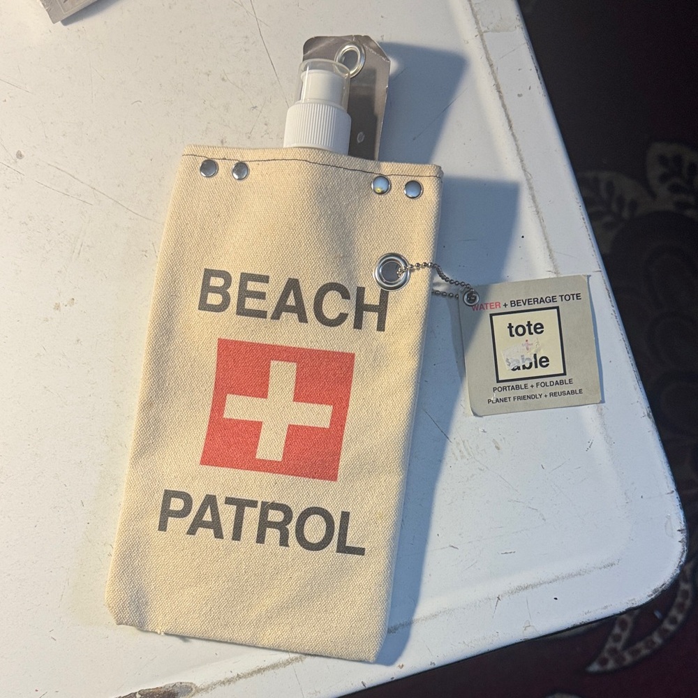 Water + beverage tote